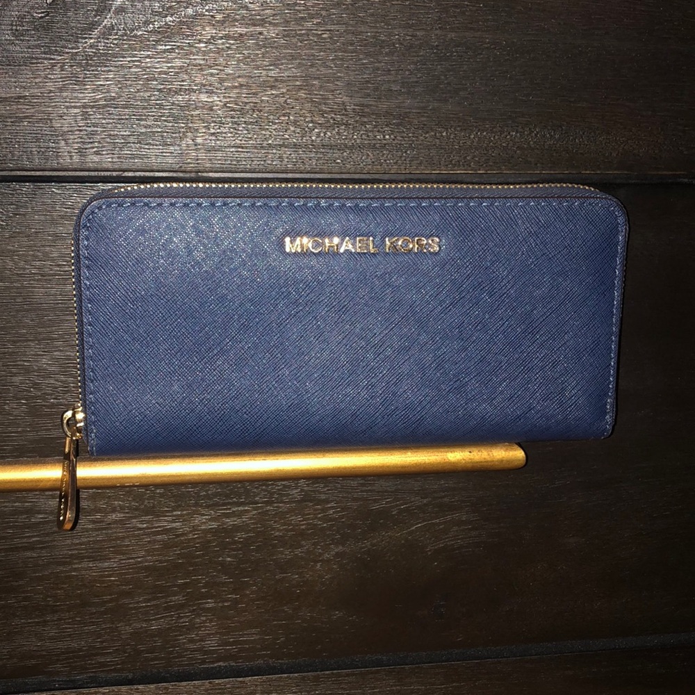 Authentic Michael Kors Leather Wallet
